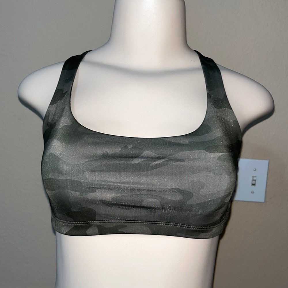 Onzie Camo Print Sports Bra Strappy Olive Green M/L